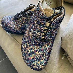 COPY - Aerogreen woman’s Messina navy multi